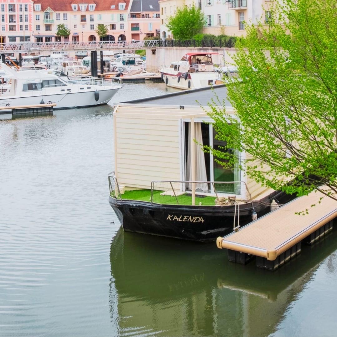 House Boat meublé
