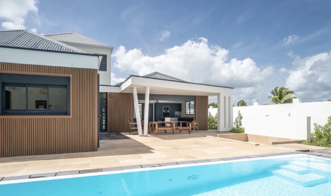 Villa contemporaine – piscine & plage